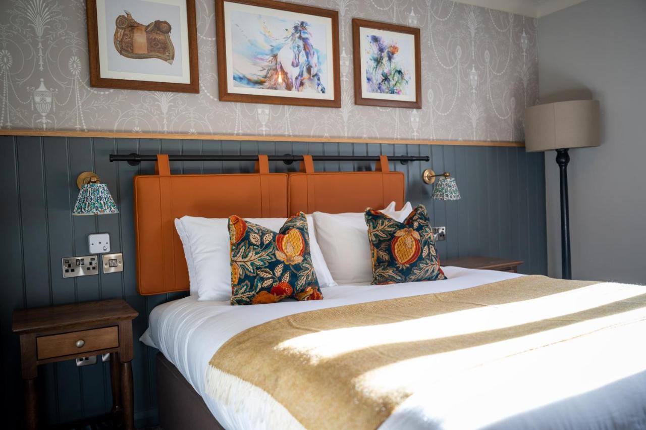 Ely Hotel By Chef & Brewer Collection キャンバリー エクステリア 写真