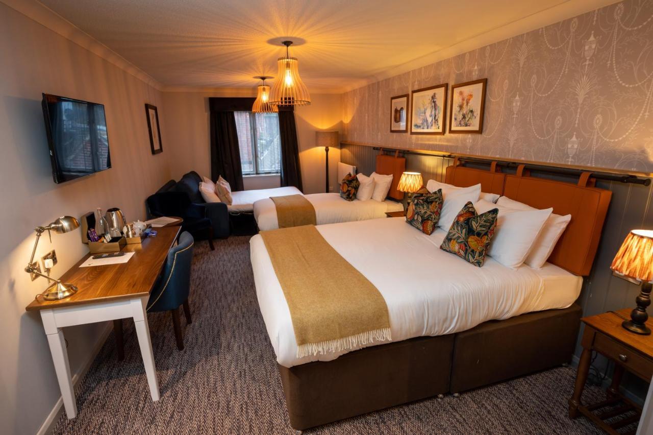Ely Hotel By Chef & Brewer Collection キャンバリー エクステリア 写真